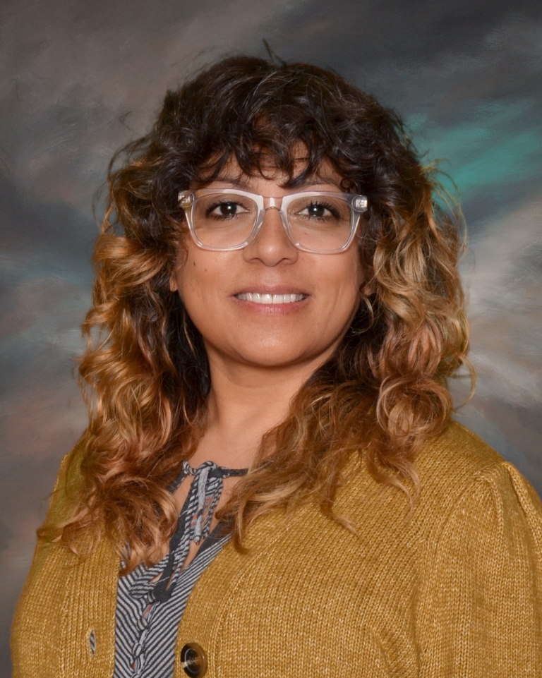 Elsa Flores