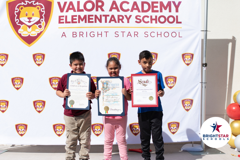 VAES_Ribbon_Cutting_Students_IMAGE_12.png